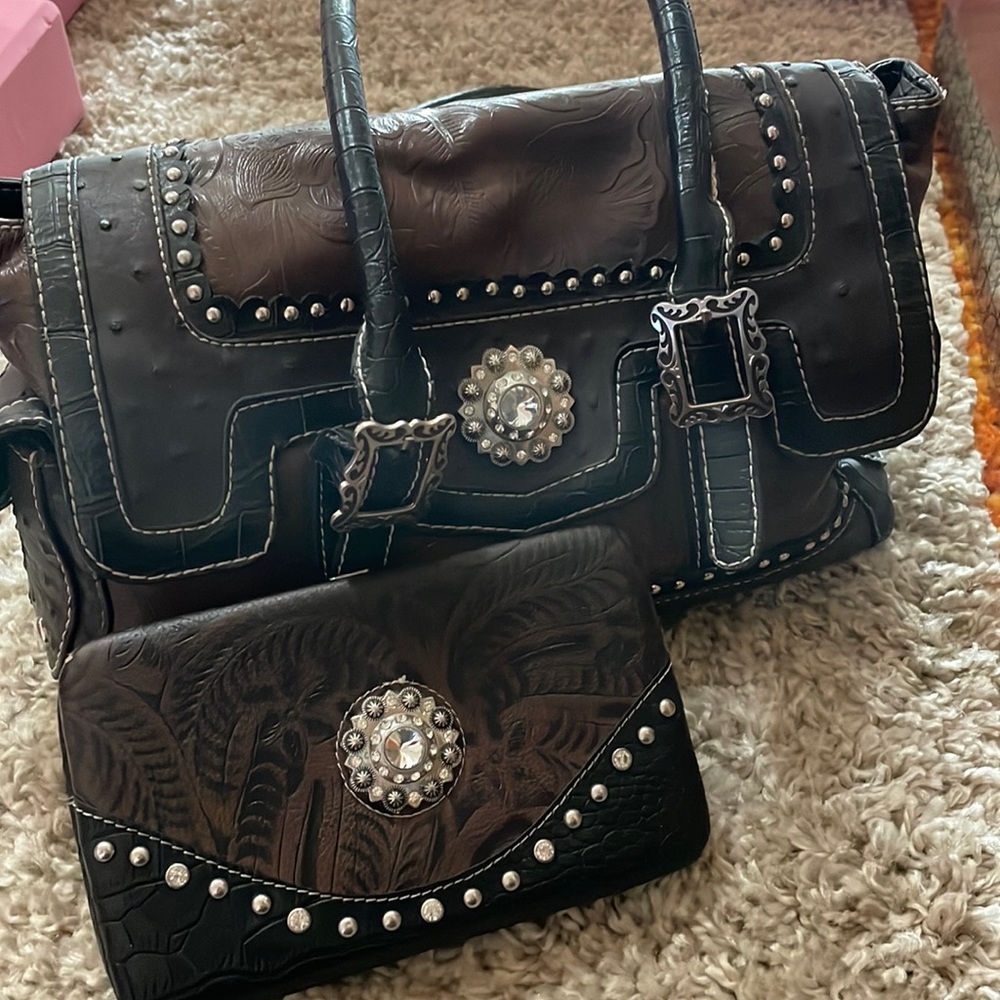 P&G Collection Purse and Wallet